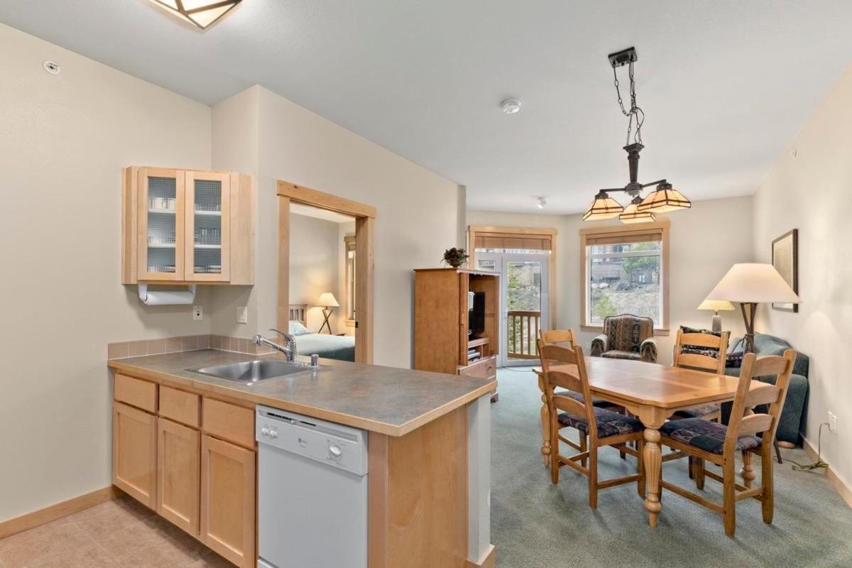 Sunstone Lodge By 101 Great Escapes Mammoth Lakes Room photo